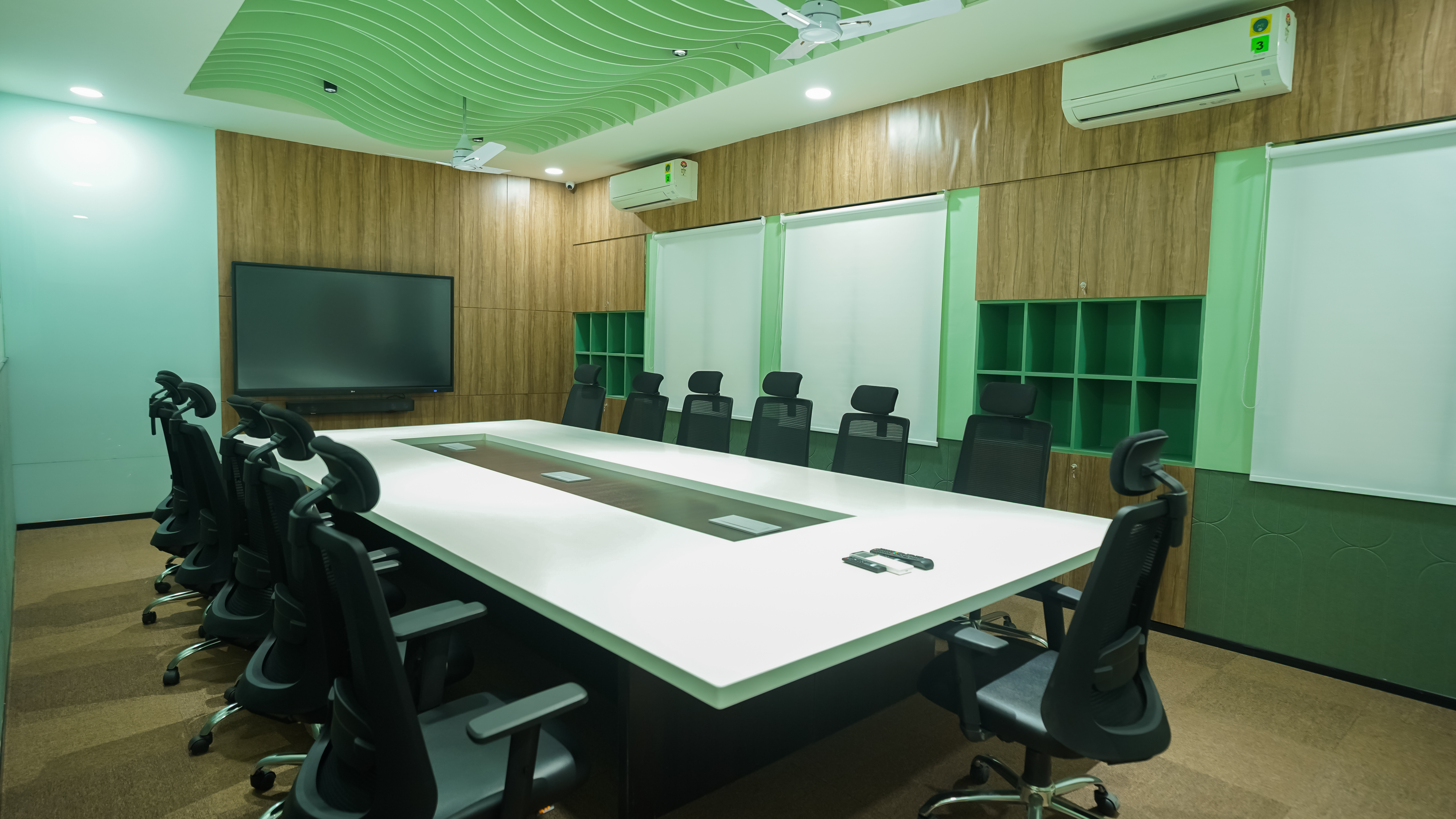 Plenexa Meeting Room Large View 2